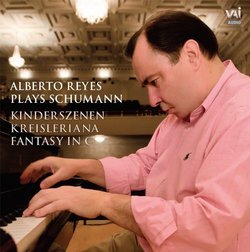 Alberto Reyes Plays Schumann