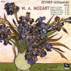 Zeynep Ucbasaran Plays Mozart