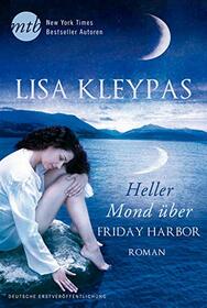 Heller Mond ber Friday Harbor