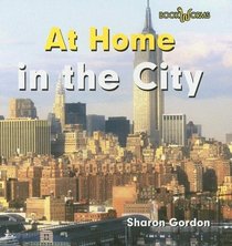 At Home In The City (Bookworms)