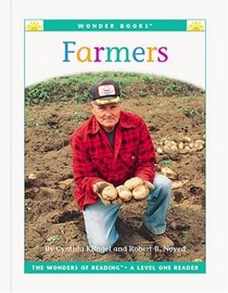 Farmers (Wonder Books Level 1 Careers)