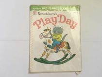 Richard Scarry's play day (Baby's first book)