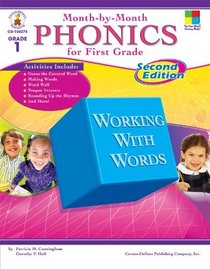 Month-by-Month Phonics for First Grade: Second Edition
