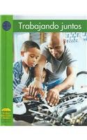 Trabajando Juntos (Yellow Umbrella Books (Spanish)) (Spanish Edition)