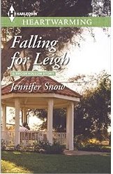 Falling for Leigh (Brookhollow Story, Bk 3) (Harlequin Heartwarming, No 60) (Larger Print)