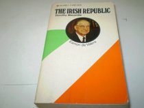 The Irish Republic: A documented chronicle of the Anglo-Irish conflict and the partitioning of Ireland, with a detailed account of the period 1916-1923; (A Corgi book)