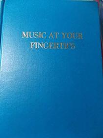 Music at Your Fingertips; Aspects of Pianoforte Technique, Advice for the Artist and Amateur on Playing the Piano (Da Capo Press music reprint series)