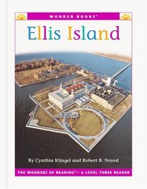 Ellis Island (Wonder Books Level 3 Landmarks)