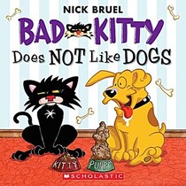 Bad Kitty Does Not Like Dogs