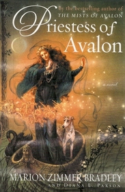 Priestess of Avalon (Avalon, Bk 4) (Large Print)