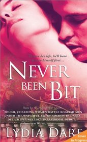 Never Been Bit (Gentlemen Vampyres, Bk 3)