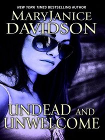Undead and Unwelcome (Queen Betsy, Bk 8) (Large Print)