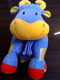 Blue Cow: Can You Help Me? (Plush Book)