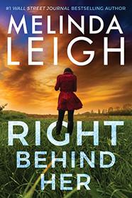 Right Behind Her (Bree Taggert, Bk 4)