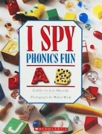 I Spy Phonics Fun: A, B
