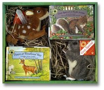 Smithsonian's Backyard: Fawn at Woodland Way/Gray Squirrel at Pacific Avenue (Smithsonian Soundprints Mini Book and Plush Series)