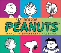 Peanuts :2005- 2006 Desk Calendar