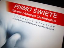 Polish Study Bible / Pismo Swiete Starego I Nowego Testamentu / Najnowszy przeklad z jezukow oryginlnych z komentarzem