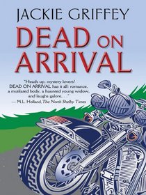 Dead on Arrival (Five Star Mystery Series)