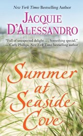 Summer at Seaside Cove (Large Print)