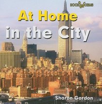In the City (Bookworms at Home)