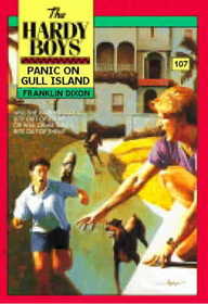 Panic on Gull Island (Hardy Boys, No 107)