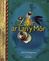 Lawr Ar Lan Y Mor (Welsh Edition)