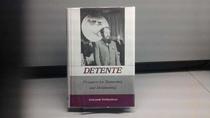 Dtente: Prospects for Democracy and Dictatorship (Issues in contemporary civilization)