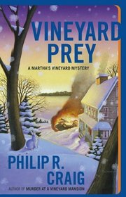 Vineyard Prey : A Martha's Vineyard Mystery