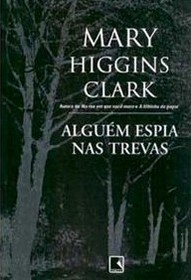 Alguem Espia nas Trevas (A Stranger is Watching) (Portuguese Edition)