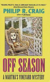 Off Season  (A Martha's Vineyard Mystery Book #5)  (Large Print)