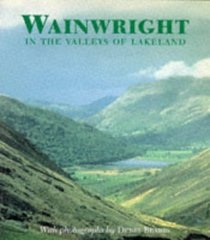 Wainwright in the Valleys Lakeland (Mermaid Books)