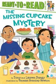 The Missing Cupcake Mystery (Ready*To*Read Simon Spotlight Series) (Level 2, Superstar Level)