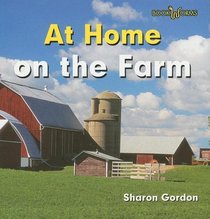 At Home On The Farm (Bookworms. at Home.)