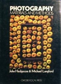 Photography: Materials and Methods (Handbooks for Artists)