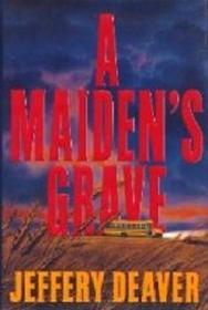 A Maiden's Grave (Large Print)