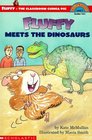 Fluffy Meets the Dinosaurs (Fluffy, the Classroom Guinea Pig) (Hello Reader!, Level 3)