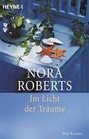 Im Licht der Traume (A Little Magic) (German Edition)