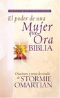 Biblia El poder de una mujer que ora NVI Oraciones y ayudas de estudio de Stormie Omartian