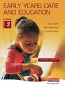 S/NVQ Early Years Care and Education Student Handbook Level 2