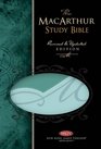 The MacArthur Study Bible: Personal Size