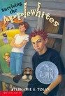 Surviving the Applewhites (Applewhites, Bk 1)