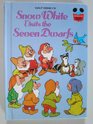 Walt Disney\'s Snow White visits the seven dwarfs (Disney\'s wonderful world of reading)