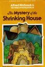 Alfred Hitchcock and the three investigators in The mystery of the shrinking house