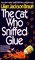 The Cat Who Sniffed Glue (Cat Who...Bk 8)